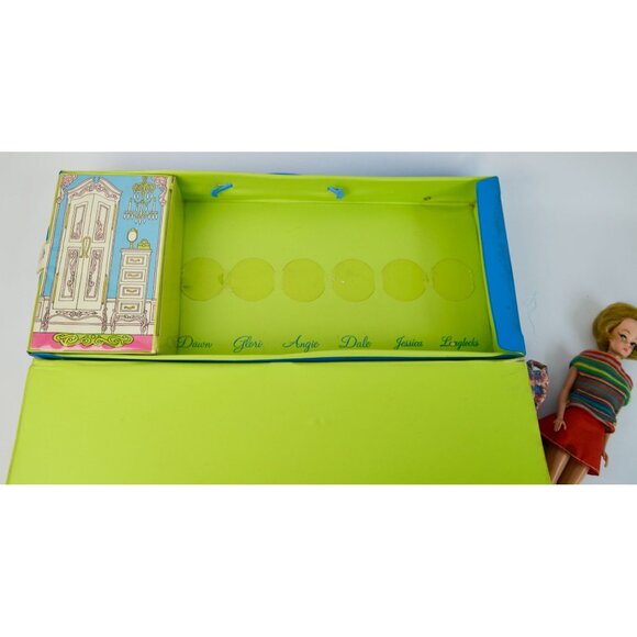 Mattel Dawn and her Friends Doll Case WITH DOLLS Clothing And Accessories - Picture 10 of 12